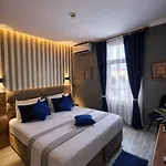 شقة فندقية Mayata Gallery 4*