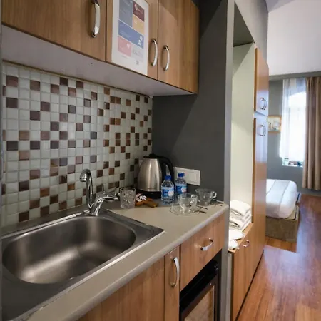 Hotel apartamentowy Mayata Gallery